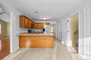 250 Maplewood Dr, Sanford, NC 27332 - Photo 9