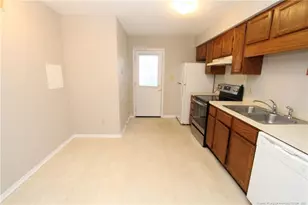 3905 Lexington Dr, Raleigh, NC 27606 - Photo 7