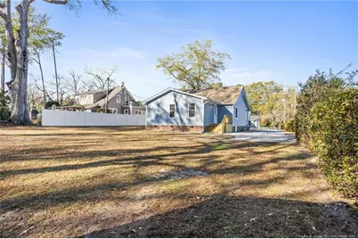 312 E Donaldson Avenue, Raeford, NC 28376 - Photo 37