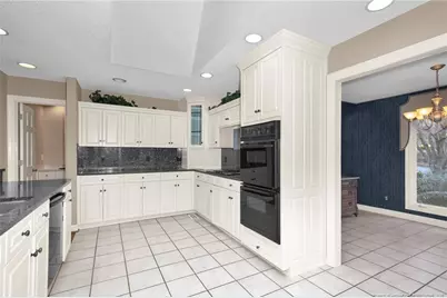 2003 Pinewood Terrace, Fayetteville, NC 28304 - Photo 19