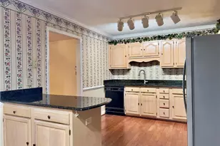 2432 Lull Water Dr, Fayetteville, NC 28306 - Photo 13