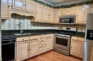 2432 Lull Water Dr, Fayetteville, NC 28306 - Photo 15