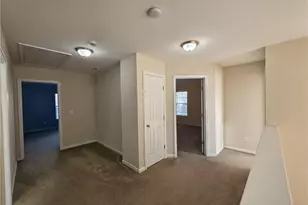 825 Running Horse Ln, Hope Mills, NC 28348 - Photo 15