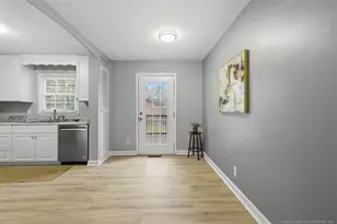 1109 Strickland Bridge Rd, Fayetteville, NC 28304 - Photo 5