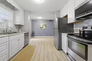 1109 Strickland Bridge Rd, Fayetteville, NC 28304 - Photo 7