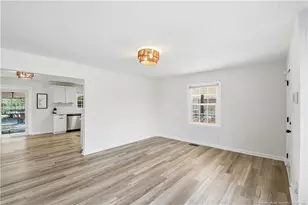 5233 Pala Verde Dr, Fayetteville, NC 28304 - Photo 9