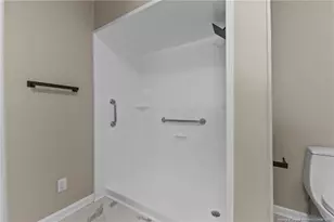 421 Early St, Fayetteville, NC 28311 - Photo 17