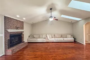 6813 Netherdale Dr, Fayetteville, NC 28314 - Photo 15