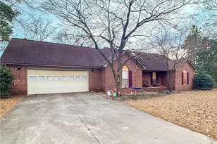 6813 Netherdale Dr, Fayetteville, NC 28314 - Photo 3