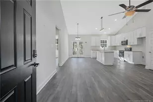 140 McNeill St, Hope Mills, NC 28348 - Photo 5