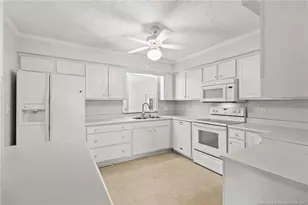 501 Edinburgh Dr, Fayetteville, NC 28303 - Photo 11