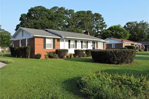 1310 Berkshire Rd, Fayetteville, NC 28304 - Photo 3