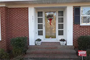 601 W 26th St, Lumberton, NC 28358 - Photo 5