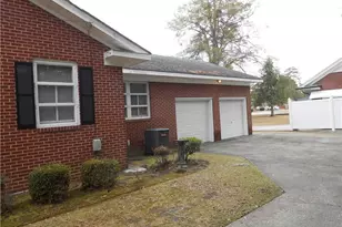 601 W 26th St, Lumberton, NC 28358 - Photo 11