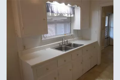 601 W 26th Street, Lumberton, NC 28358 - Photo 17