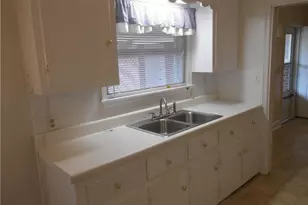 601 W 26th St, Lumberton, NC 28358 - Photo 17