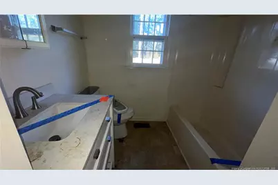 916 Aberdeen Road, Laurinburg, NC 28352 - Photo 11