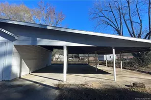 916 Aberdeen Rd, Laurinburg, NC 28352 - Photo 17