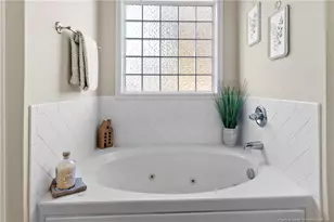 4246 Pete Warner Ct, Hope Mills, NC 28348 - Photo 23