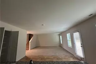 5805 Panther Dr, Hope Mills, NC 28348 - Photo 3