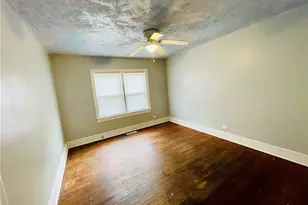 405 S Austin Street S, Maxton, NC 28364 - Photo 37