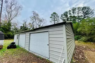 405 S Austin Street S, Maxton, NC 28364 - Photo 11