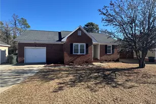 805 Windingwood Pl, Hope Mills, NC 28348 - Photo 1