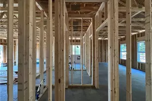 30381 E Lake Rd, Wagram, NC 28396 - Photo 7