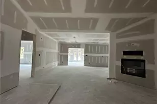 30381 E Lake Rd, Wagram, NC 28396 - Photo 5