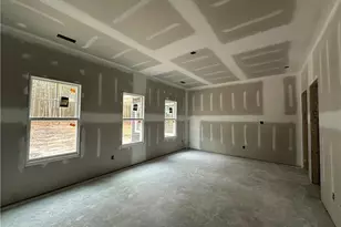 30381 E Lake Rd, Wagram, NC 28396 - Photo 15