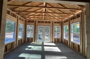 30381 E Lake Rd, Wagram, NC 28396 - Photo 15