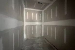 30381 E Lake Rd, Wagram, NC 28396 - Photo 13