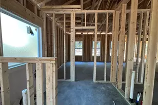 30381 E Lake Rd, Wagram, NC 28396 - Photo 13