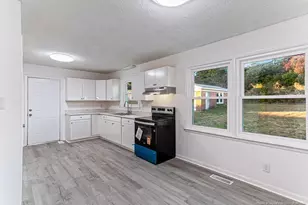 922 Rancho Dr, Fayetteville, NC 28303 - Photo 13