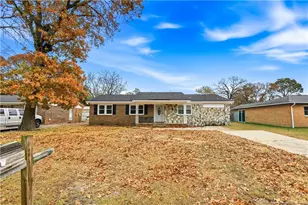 1633 Cawdor Dr, Fayetteville, NC 28304 - Photo 1