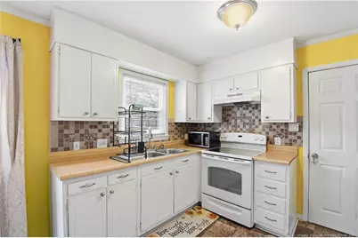 1633 Cawdor Drive, Fayetteville, NC 28304 - Photo 7