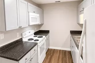 3374 Galleria Dr, Fayetteville, NC 28303 - Photo 11