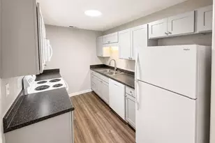 3374 Galleria Dr, Fayetteville, NC 28303 - Photo 9