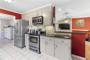 228 Timberlake Dr, Fayetteville, NC 28314 - Photo 5