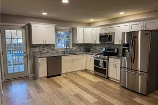 2313 Weatherwood Ct, Sanford, NC 27330 - Photo 3