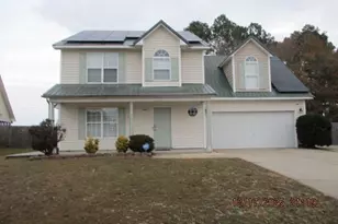 1041 Screech Owl Dr, Hope Mills, NC 28348 - Photo 1