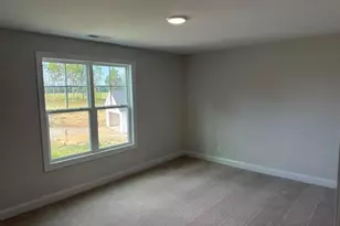 204 N Rabbit Run Dr, Smithfield, NC 27577 - Photo 17