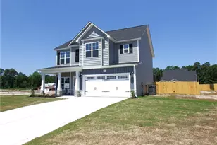 4734 Scenic Pines Dr, Hope Mills, NC 28348 - Photo 3