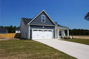 4730 Scenic Pines Dr, Hope Mills, NC 28348 - Photo 3