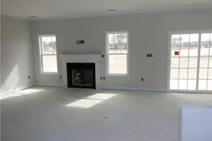 4733 Scenic Pines Dr, Hope Mills, NC 28348 - Photo 9