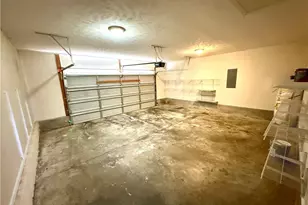 2512 Camp Lejeune Ct, Hope Mills, NC 28348 - Photo 37