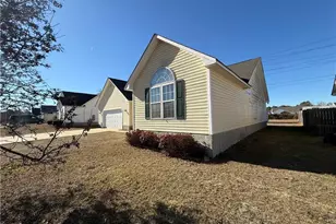 2512 Camp Lejeune Ct, Hope Mills, NC 28348 - Photo 3