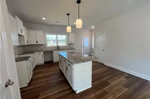 3879 Blackhills Rd, Fayetteville, NC 28311 - Photo 3