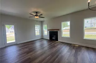 3879 Blackhills Rd, Fayetteville, NC 28311 - Photo 7