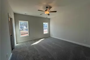 3879 Blackhills Rd, Fayetteville, NC 28311 - Photo 9